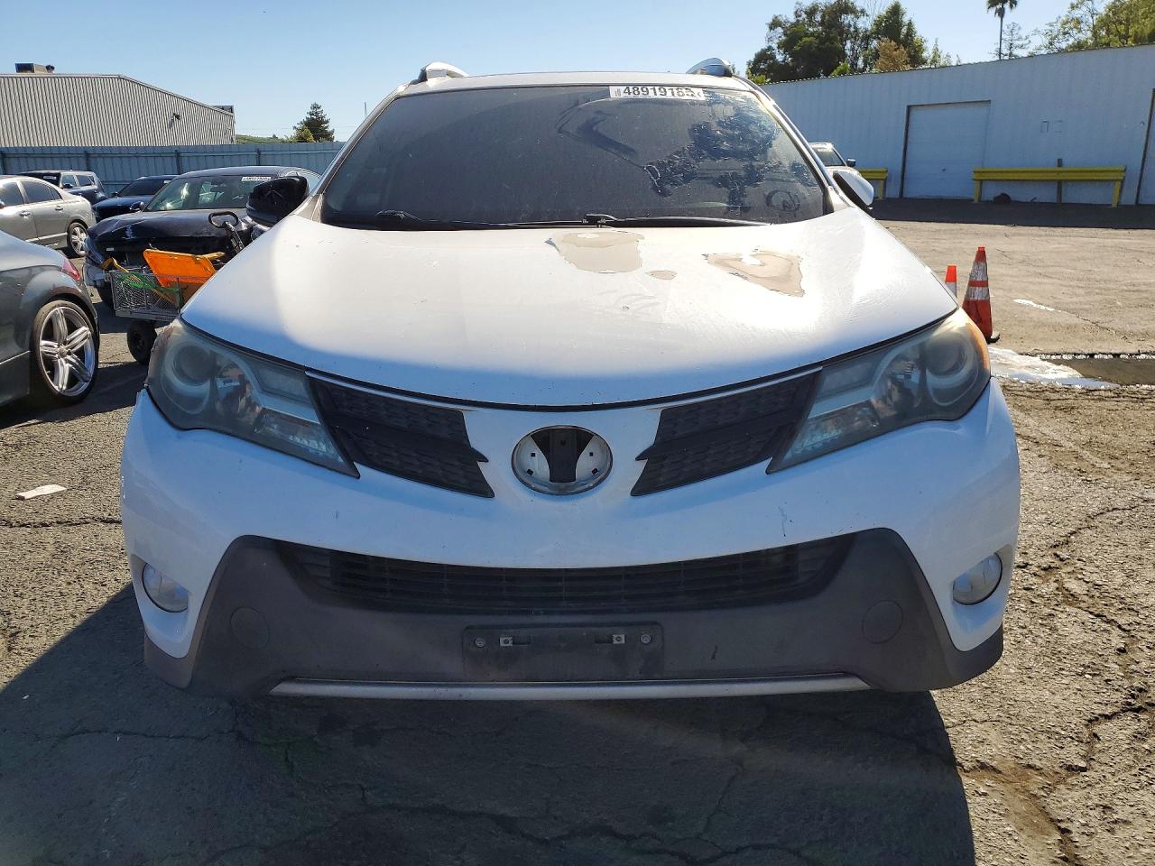 2T3WFREV3FW171623 · 2015 TOYOTA RAV4 · 5/13
