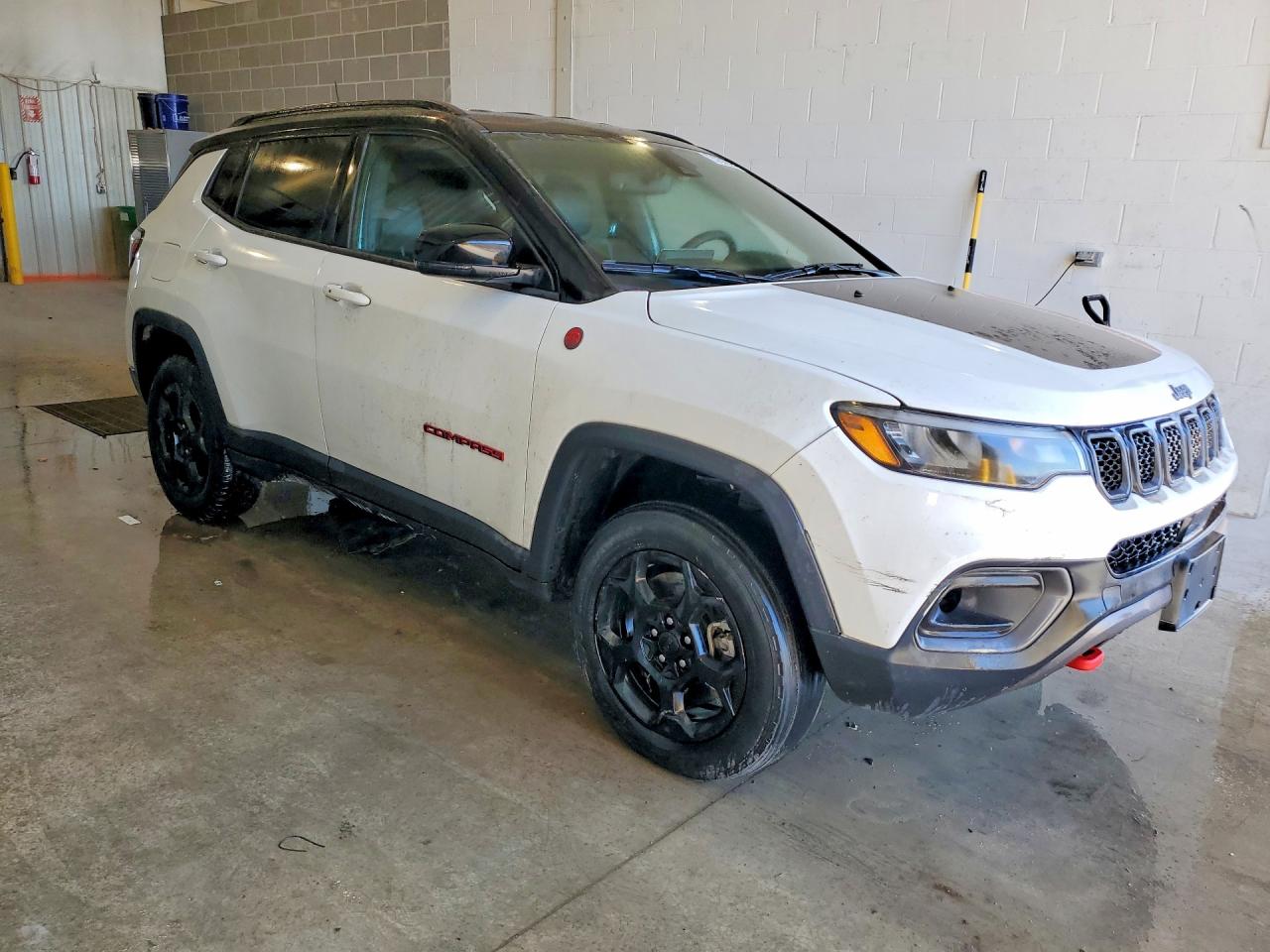 3C4NJDDN7RT589533 · 2024 JEEP COMPASS · 4/12