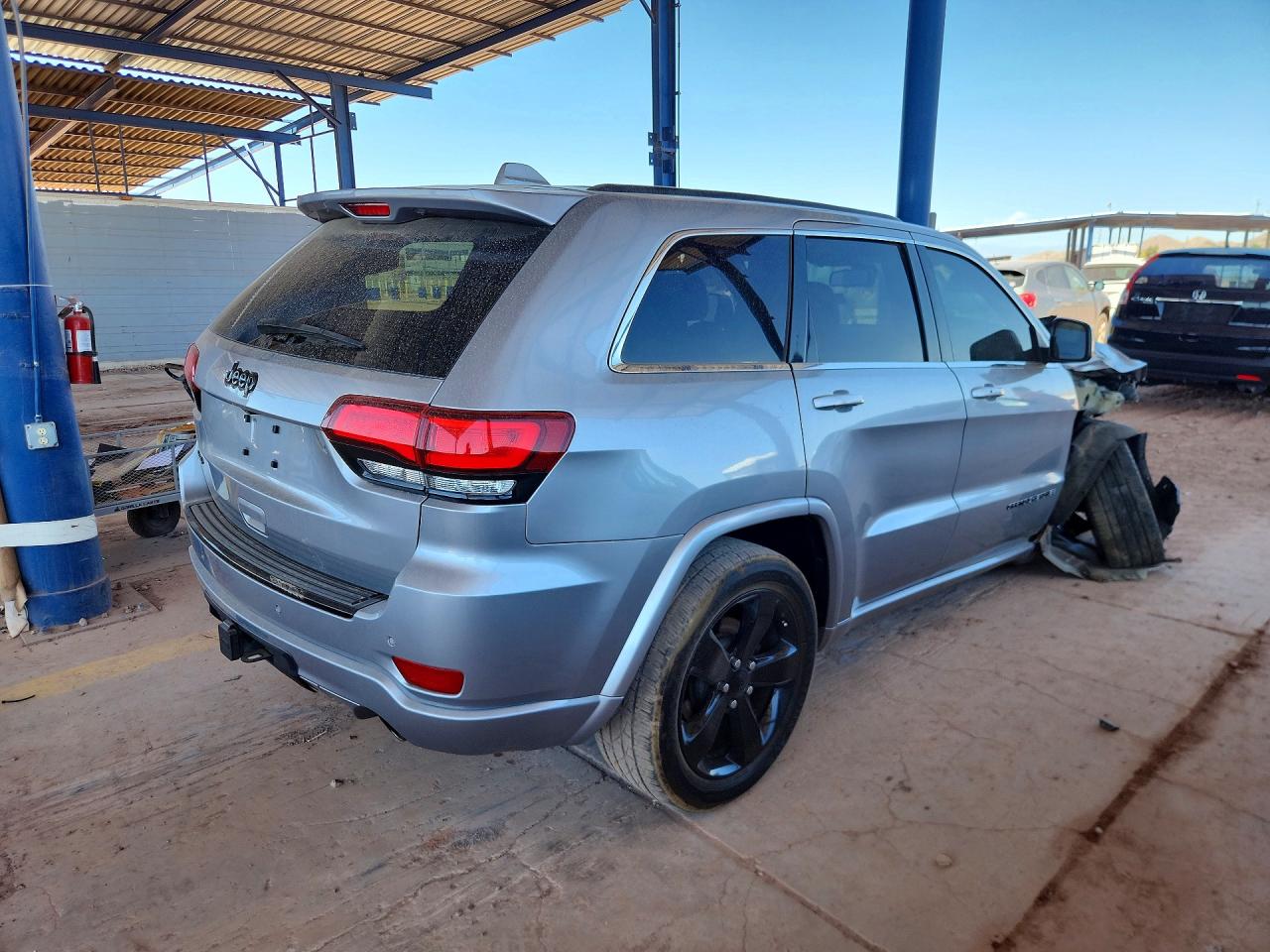 1C4RJFAG2FC941945 · 2015 JEEP GRAND CHEROKEE · 3/14