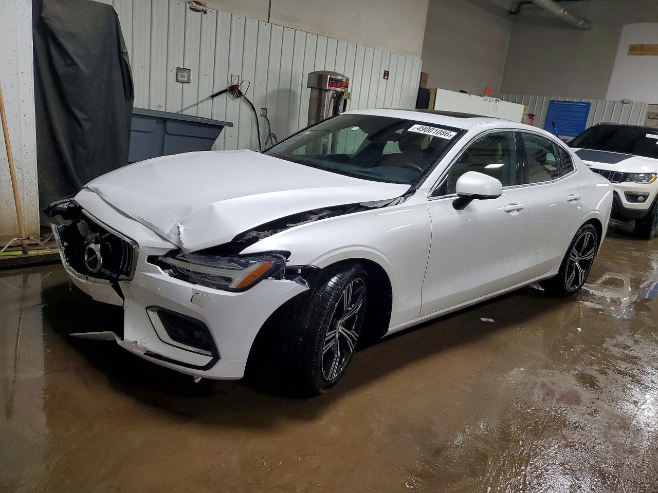 7JRA22TL9KG015365 · 2019 VOLVO S60