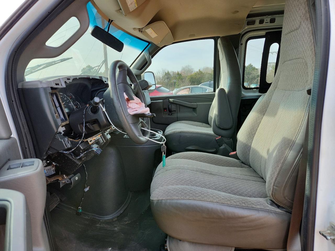 1GCWGAFF5H1346431 · 2017 CHEVROLET EXPRESS G2500 · 5/11