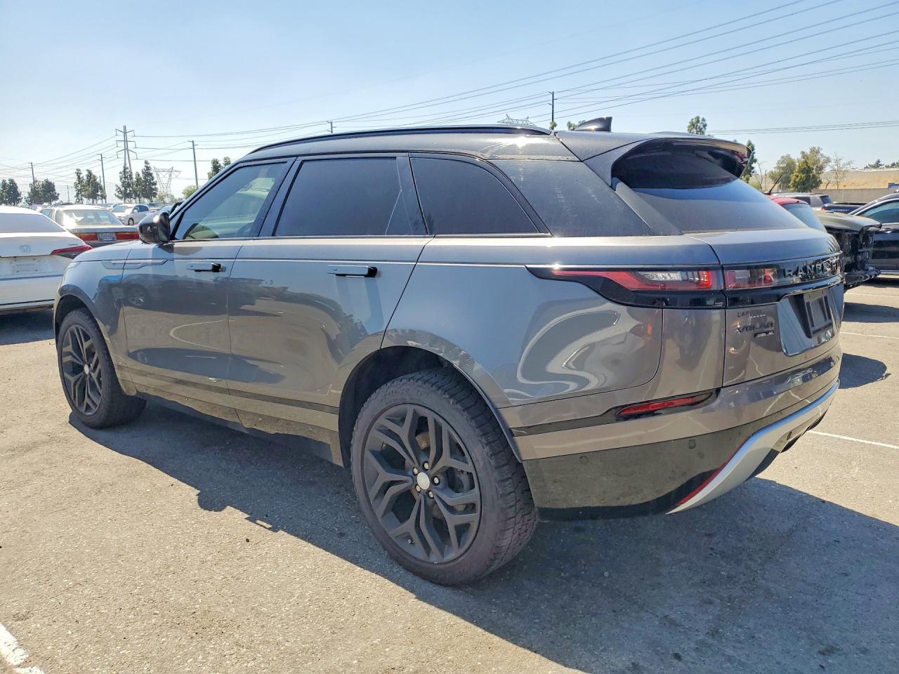 SALYL2RN6JA736031 · 2018 LAND ROVER RANGE ROVER VELAR · 2/12