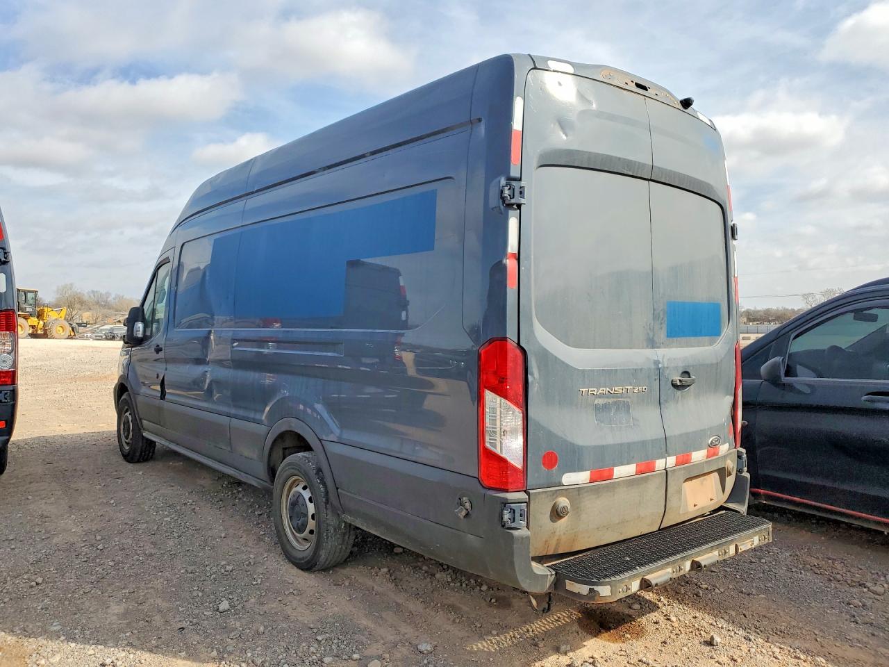 1FTBR3X8XMKA76802 · 2021 FORD TRANSIT · 2/13