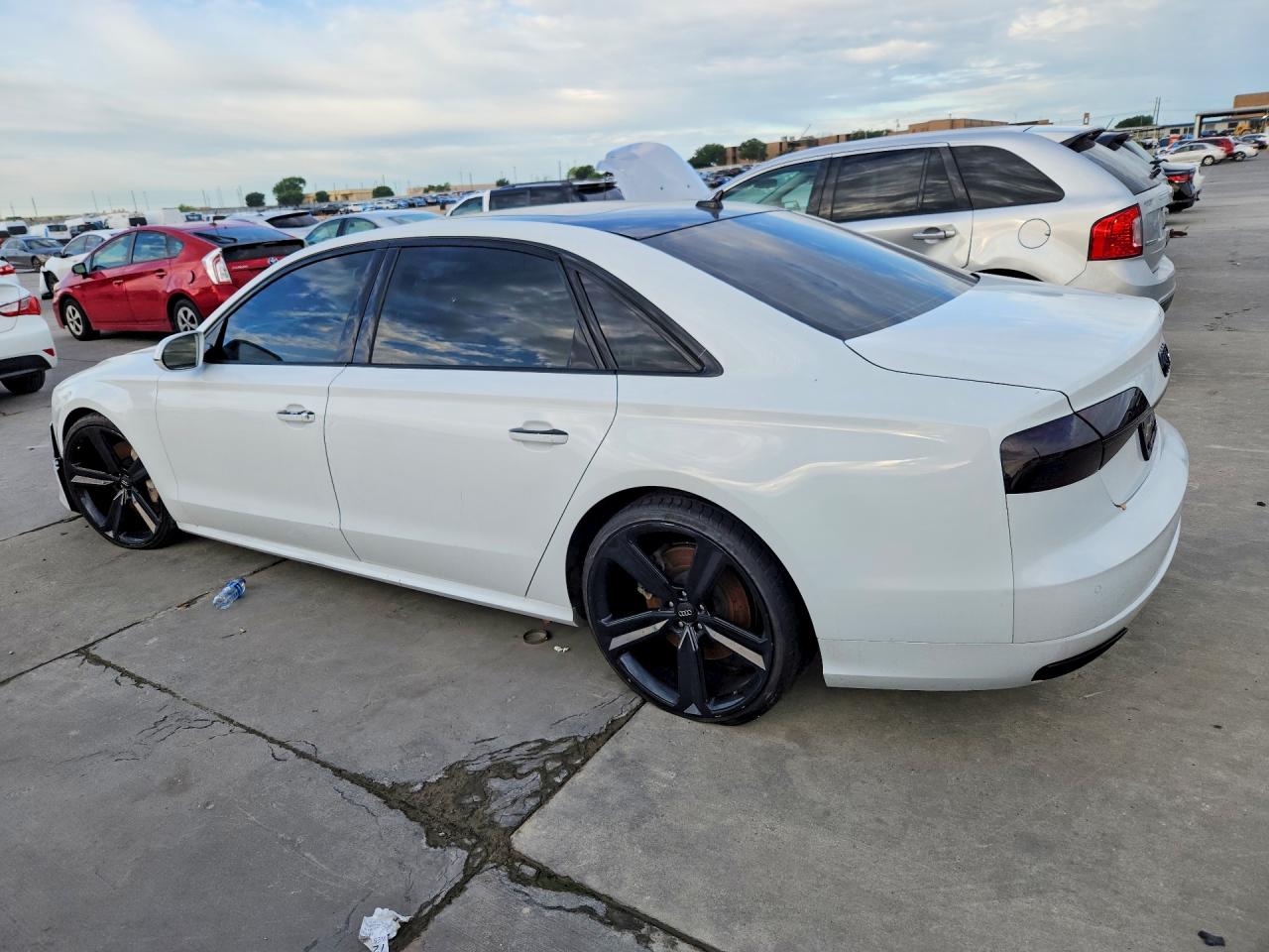 WAU43AFD3HN016133 · 2017 AUDI A8 · 2/12