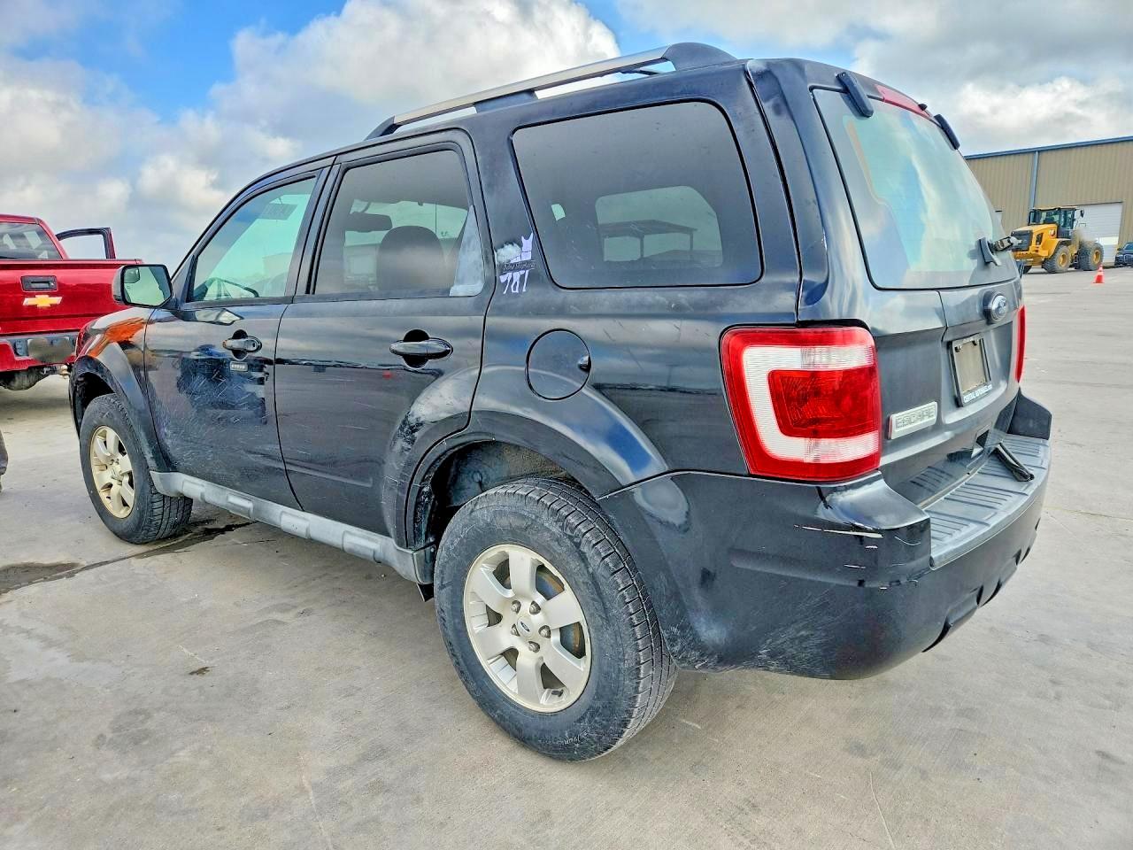 1FMCU0E70CKC19777 · 2012 FORD ESCAPE · 2/12
