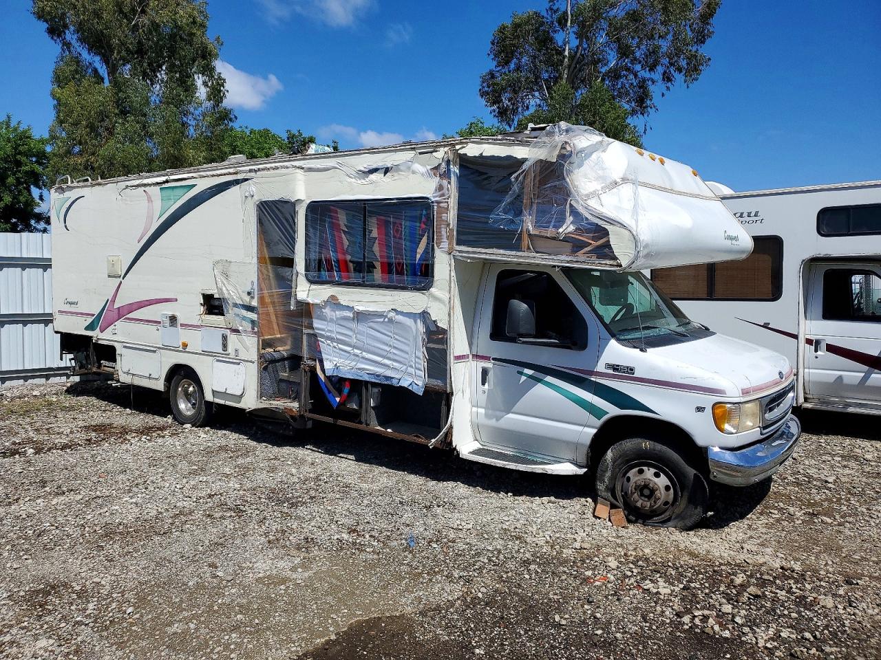 1FDXE40SXXHB08478 · 1999 FORD ECONOLINE