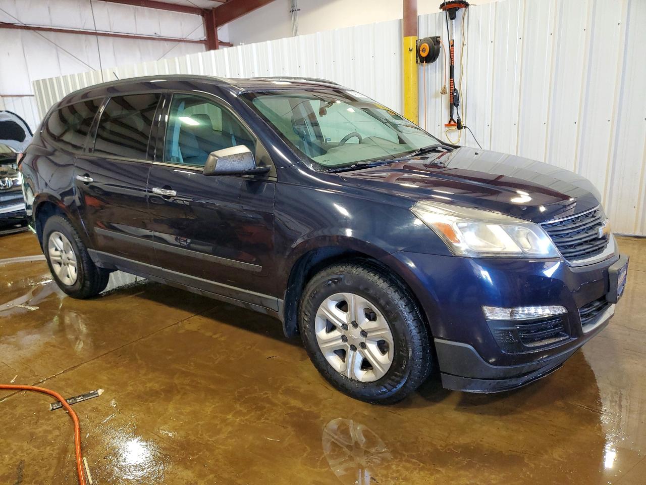 1GNKVFED5FJ239367 · 2015 CHEVROLET TRAVERSE · 4/13