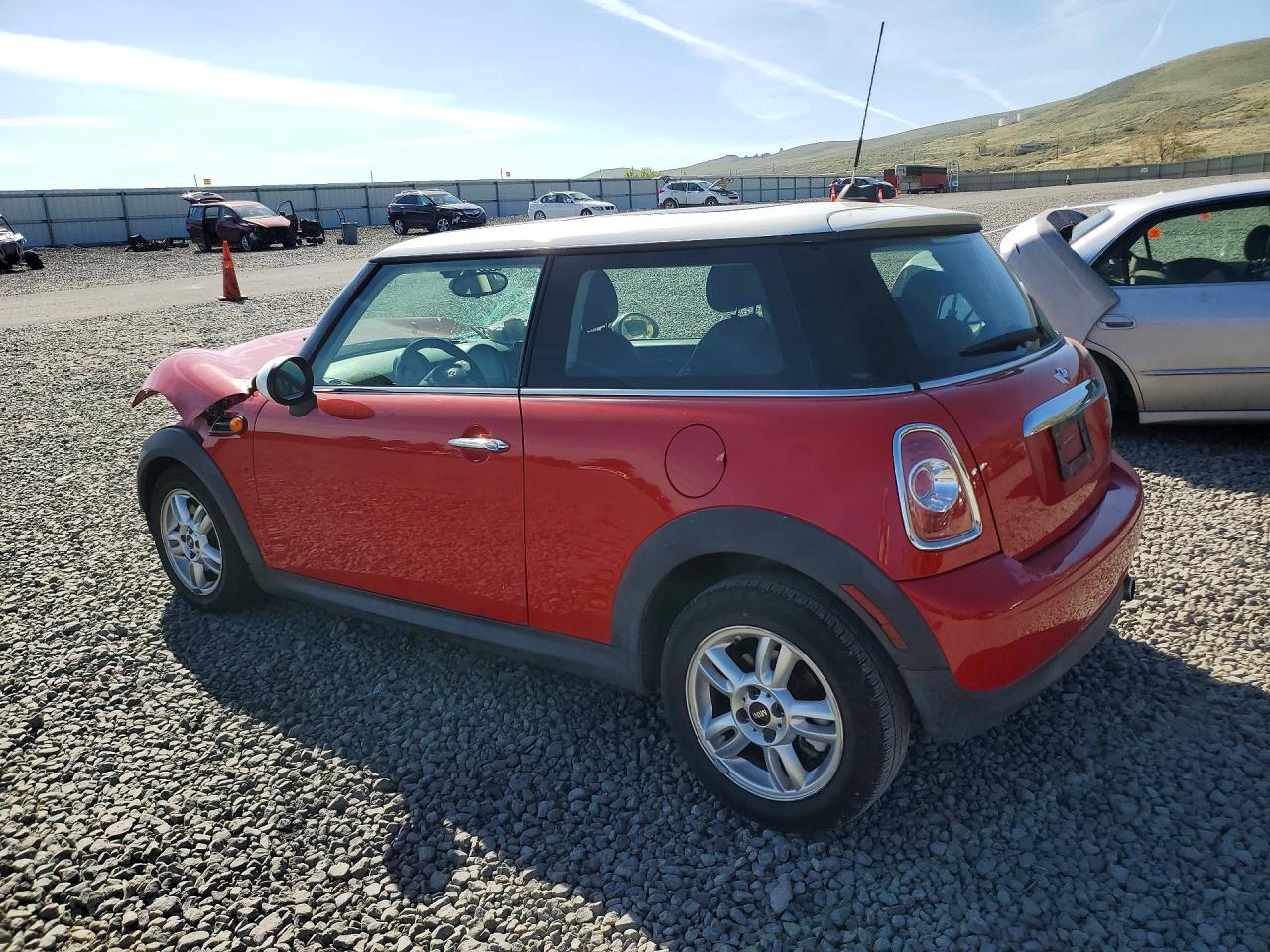 WMWSU3C53DT690527 · 2013 MINI COOPER · 2/12