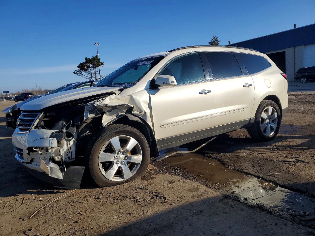 1GNKRJKD3FJ108255 · 2015 CHEVROLET TRAVERSE