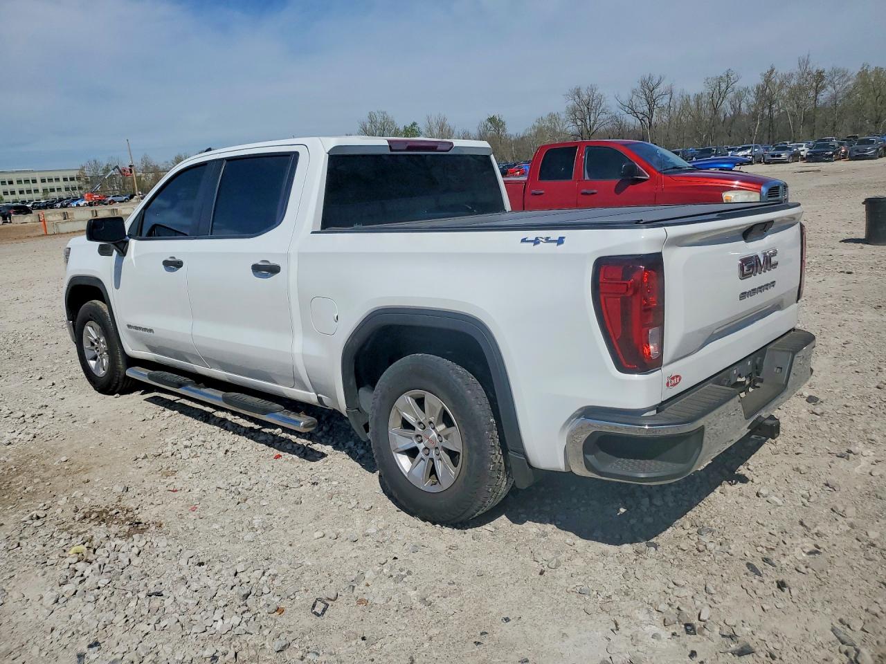 3GTU9AEF6MG285105 · 2021 GMC SIERRA · 2/12