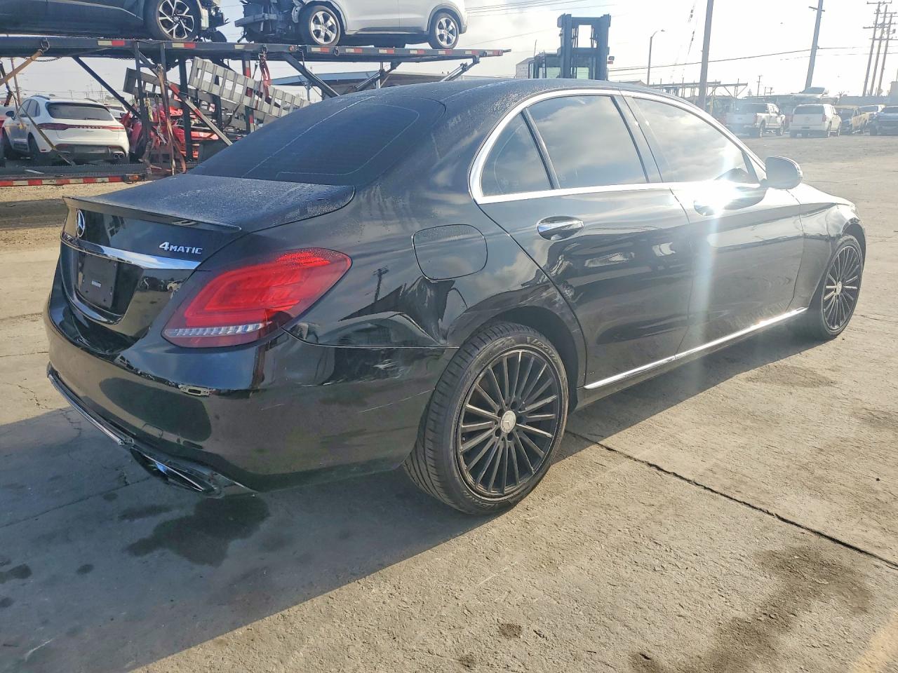 55SWF8EB0KU316423 · 2019 MERCEDES-BENZ C · 3/12