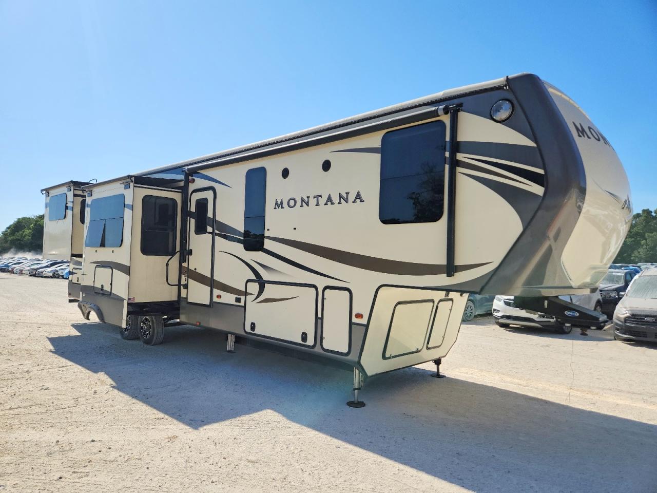 4YDF37928H4703264 · 2017 KEYSTONE CHALLENGER MONTANA