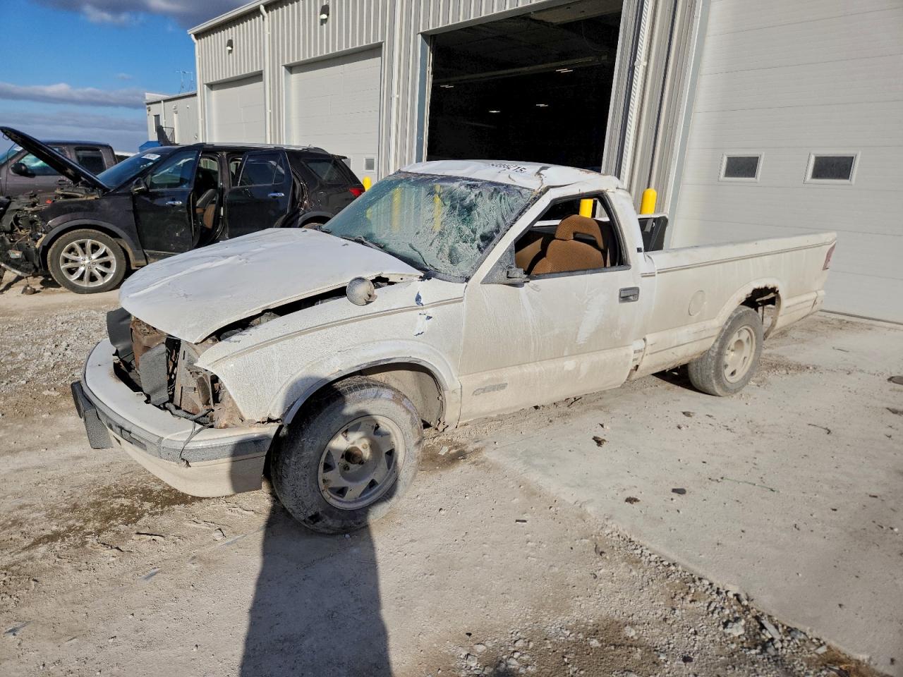 1GCCS144XR8194920 · 1994 CHEVROLET S TRUCK