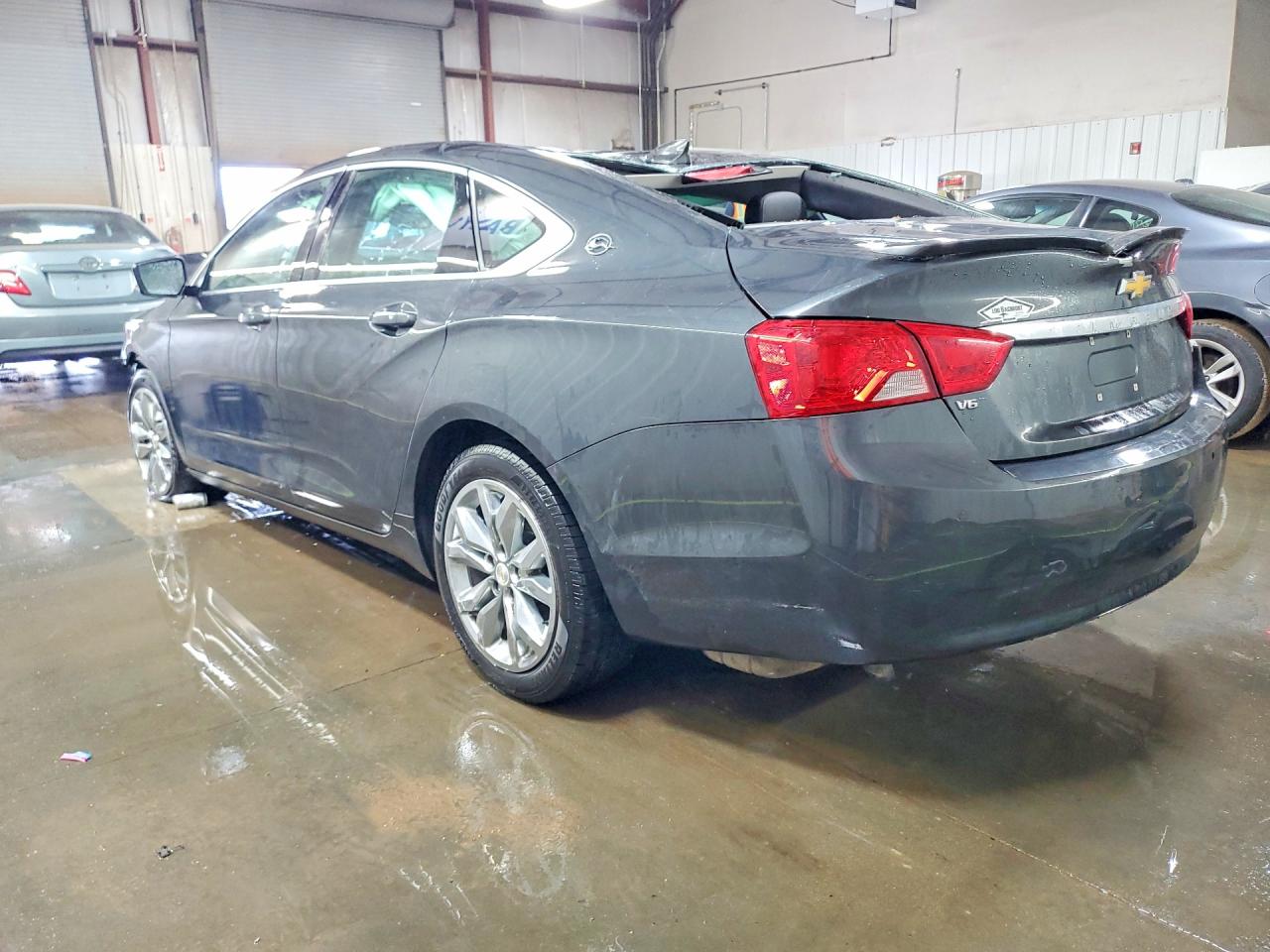 2G1105S32J9121380 · 2018 CHEVROLET IMPALA · 2/13