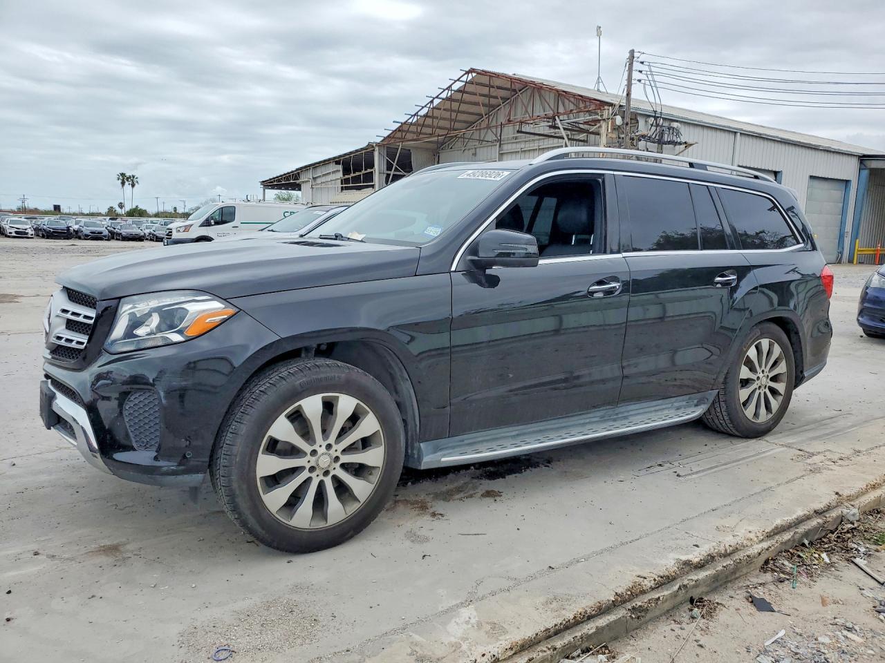 4JGDF6EE3HA789320 · 2017 MERCEDES-BENZ GLS