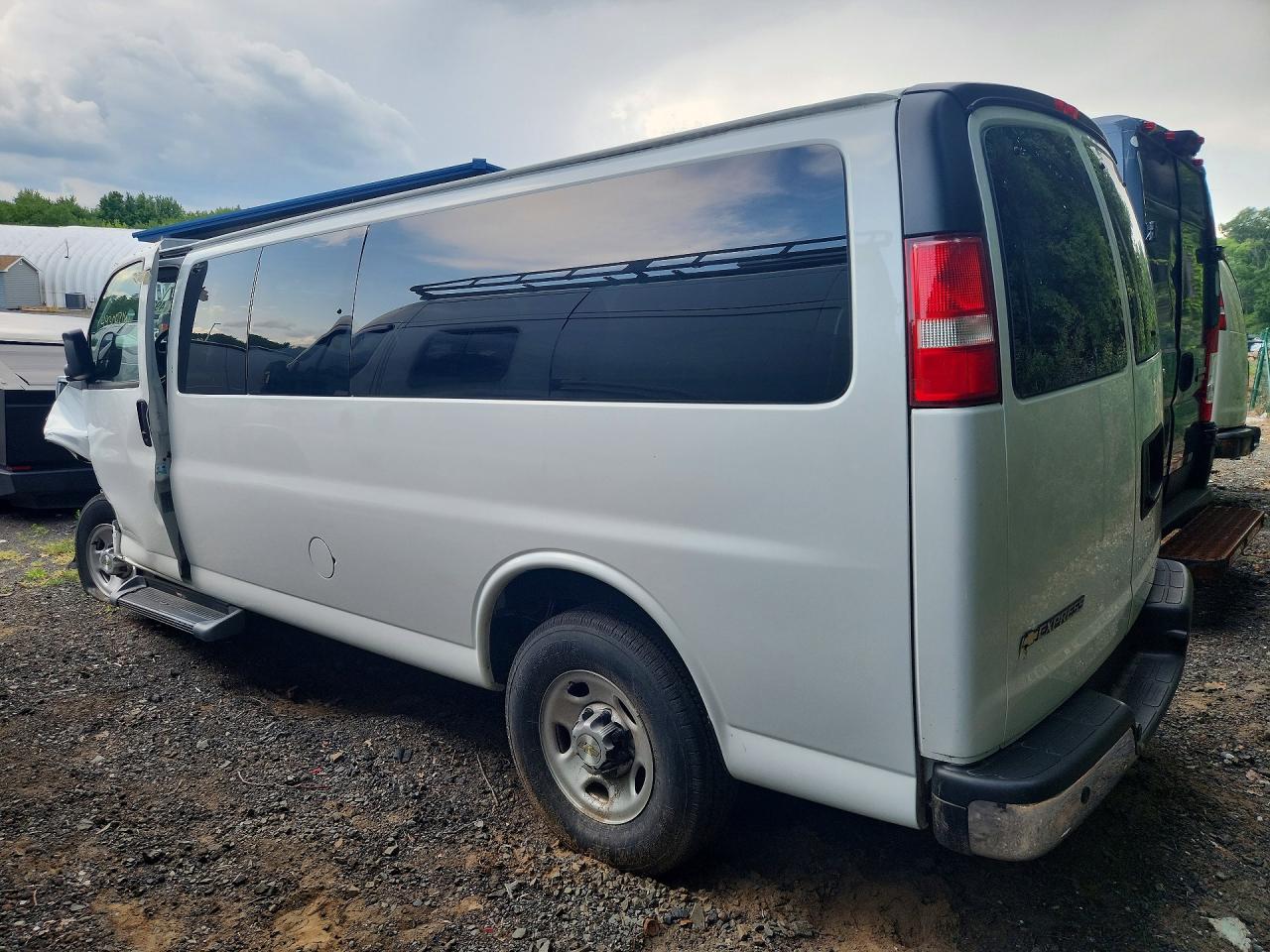 1GAZGNFP2P1151505 · 2023 CHEVROLET EXPRESS G3500 · 2/14