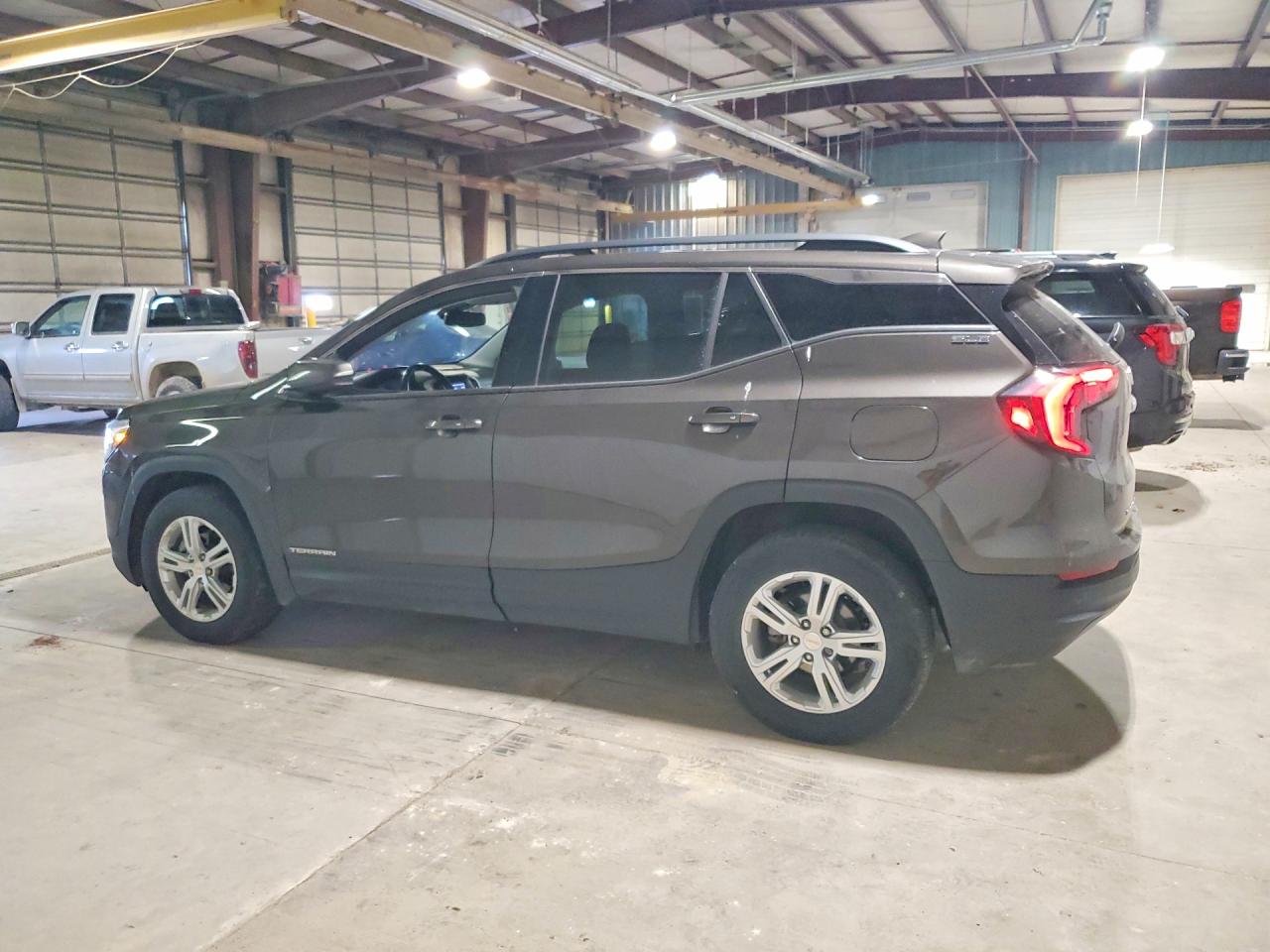 3GKALMEVXLL163810 · 2020 GMC TERRAIN · 2/13