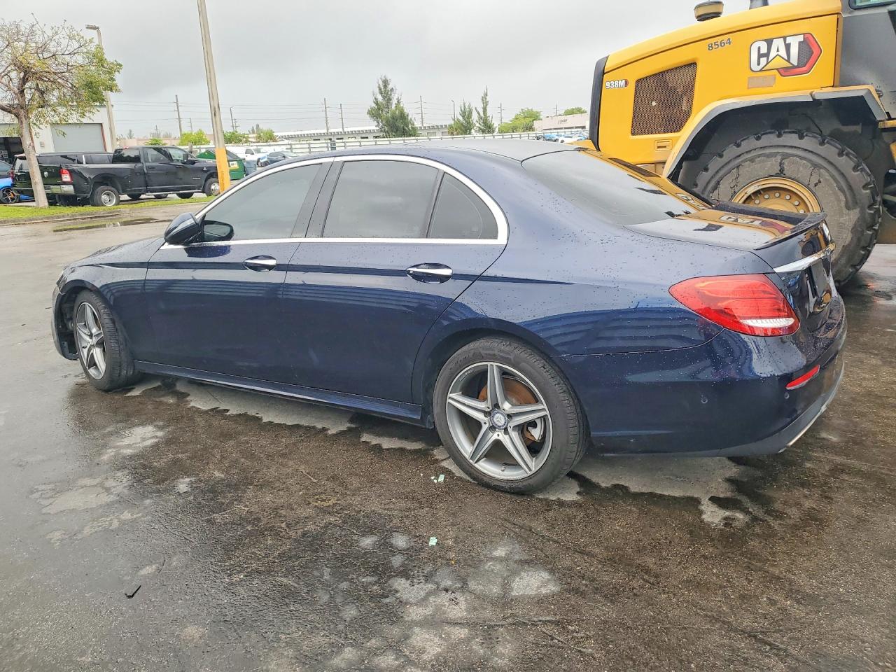 WDDZF4KB8HA065248 · 2017 MERCEDES-BENZ E · 2/13