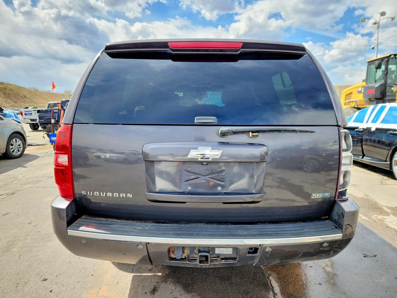 1GNUKKE39AR147237 · 2010 CHEVROLET SUBURBAN · 6/13
