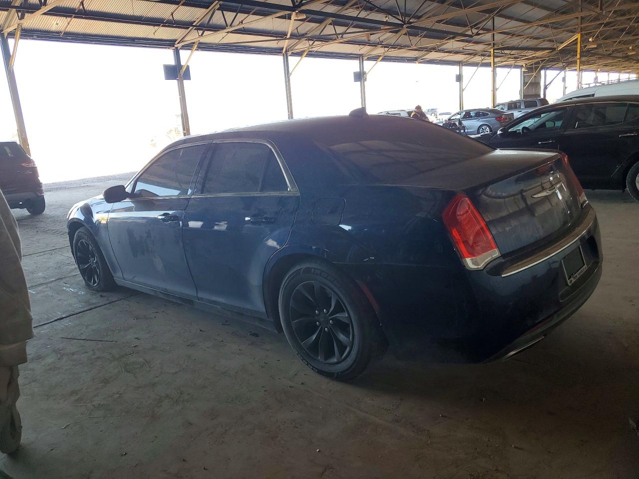 2C3CCAAG2GH224192 · 2016 CHRYSLER 300 · 2/13