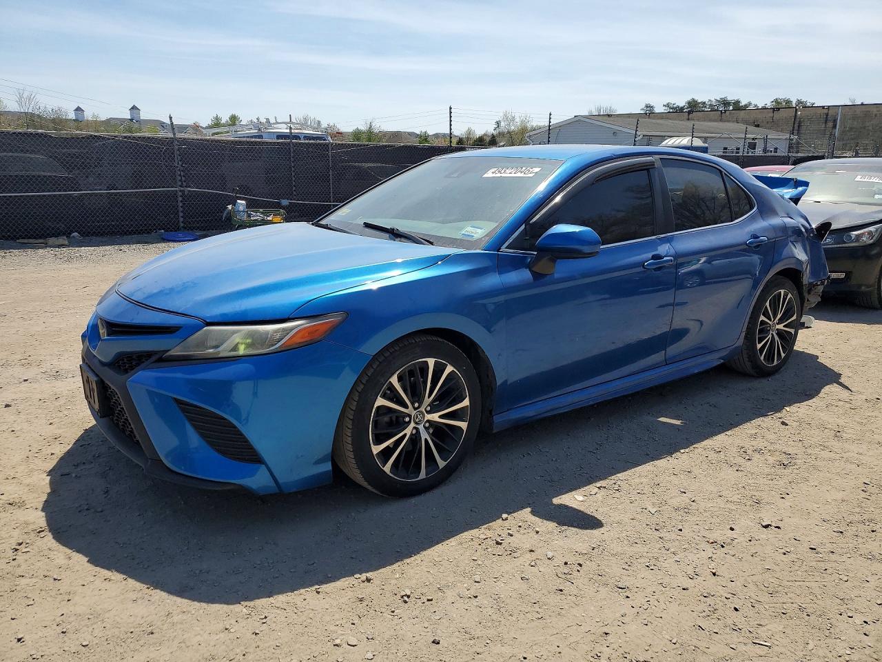 2019 TOYOTA CAMRY