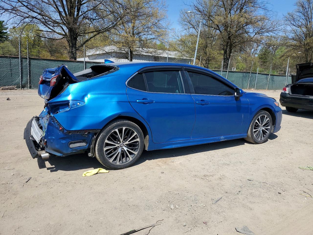 4T1B11HK5KU215205 · 2019 TOYOTA CAMRY · 3/12