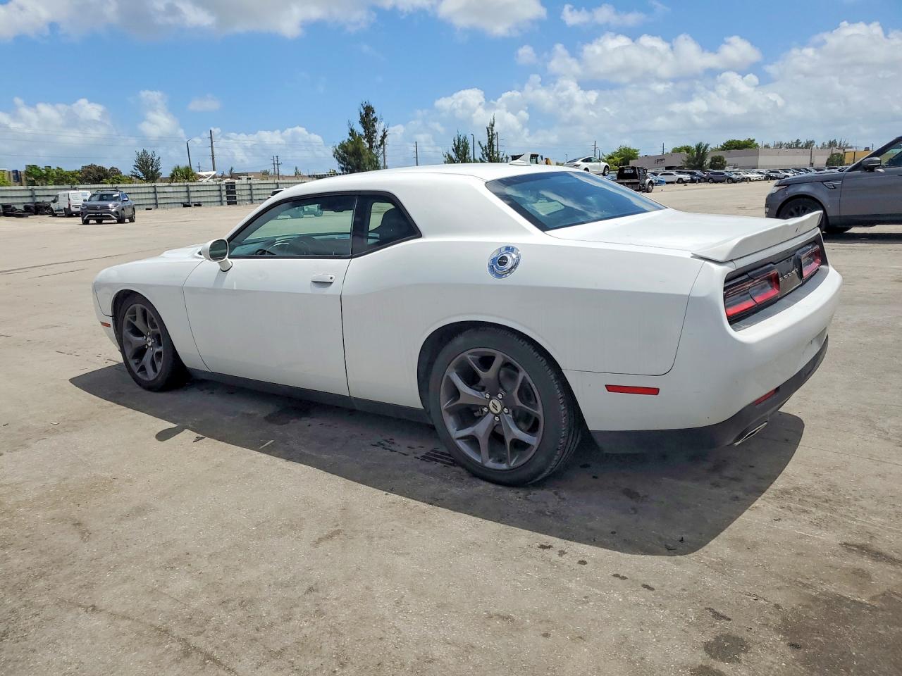 2C3CDZAG2JH327762 · 2018 DODGE CHALLENGER · 2/12