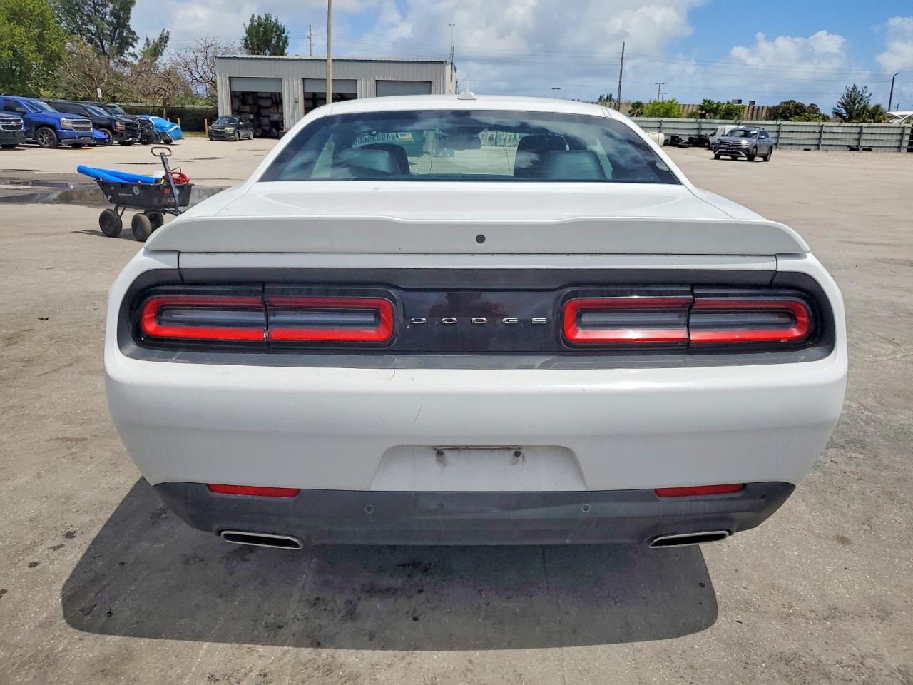 2C3CDZAG2JH327762 · 2018 DODGE CHALLENGER · 6/12