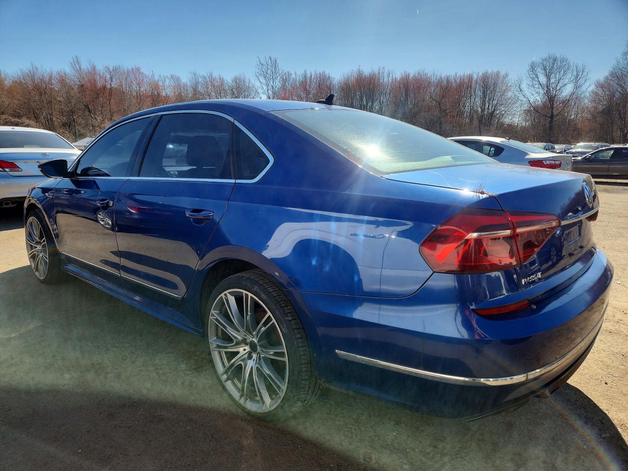 1VWDT7A37HC031165 · 2017 VOLKSWAGEN PASSAT · 2/12