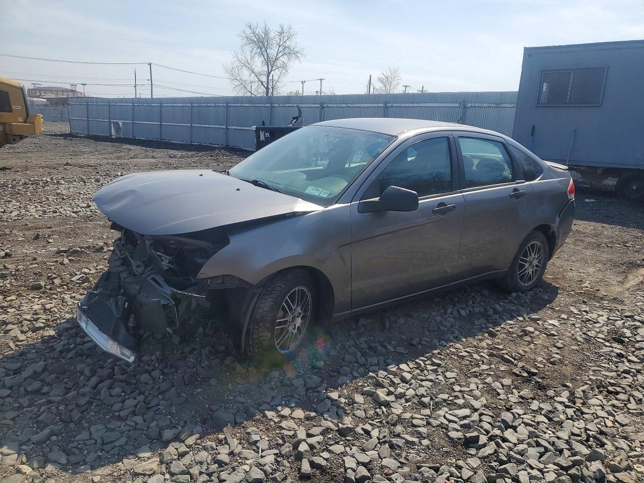 1FAHP3FNXBW100311 · 2011 FORD FOCUS