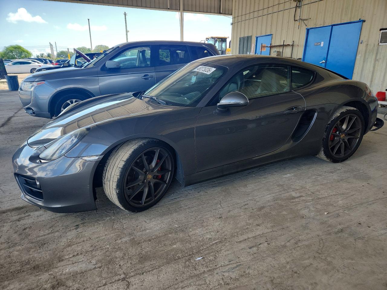 WP0AB2A86GK185409 · 2016 PORSCHE CAYMAN