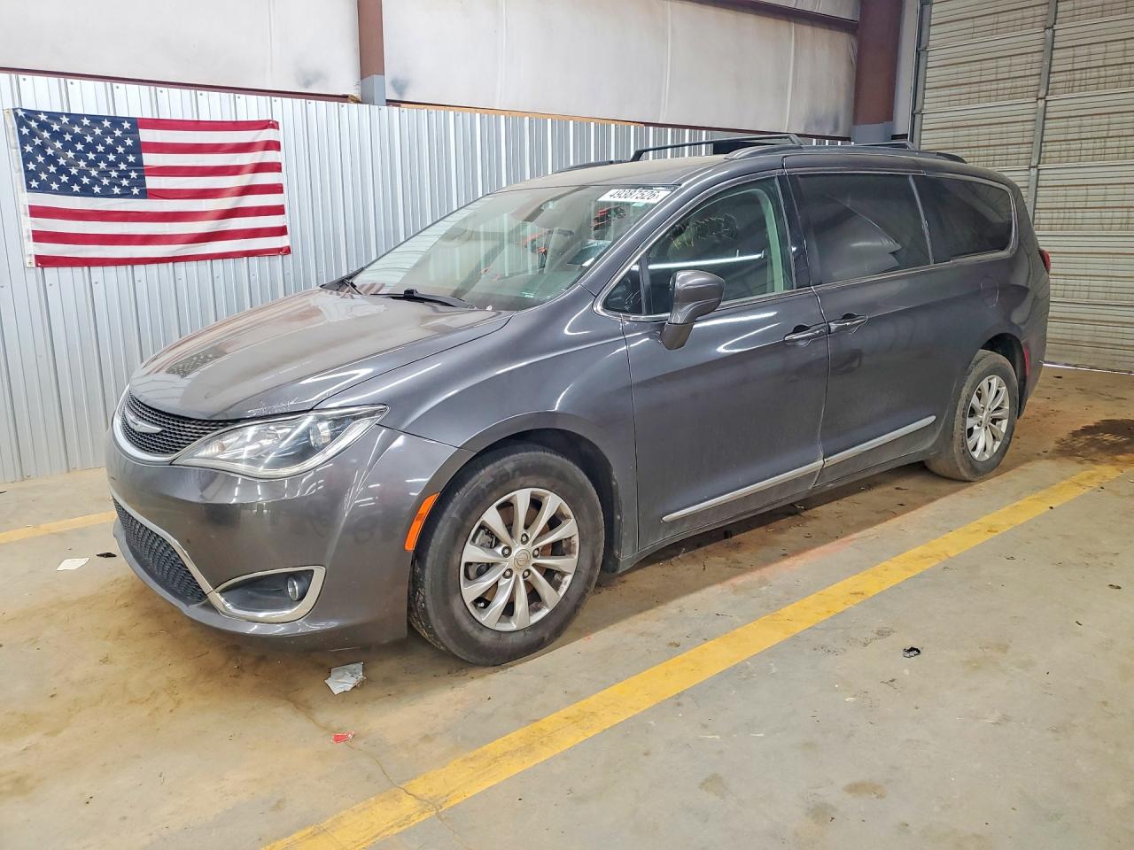 2C4RC1BG6HR734299 · 2017 CHRYSLER PACIFICA