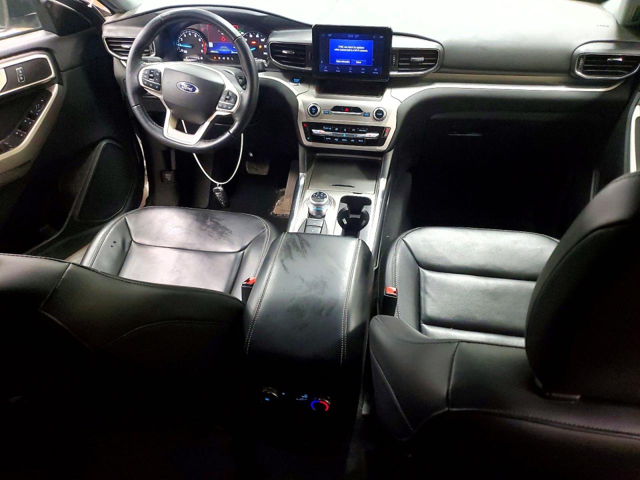 1FMSK8DHXNGB73424 · 2022 FORD EXPLORER · 8/13