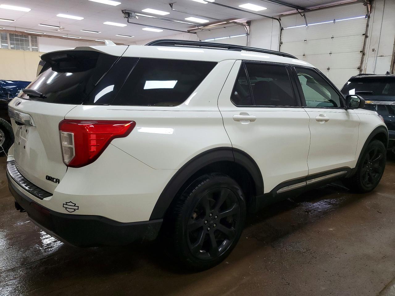 1FMSK8DHXNGB73424 · 2022 FORD EXPLORER · 3/13