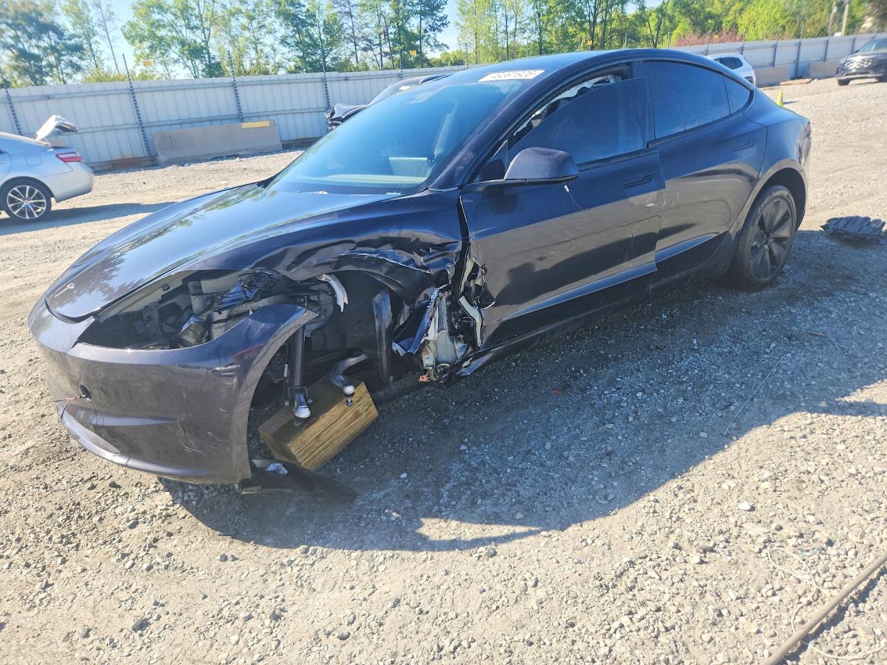 5YJ3E1EA0SF061472 · 2025 TESLA MODEL 3