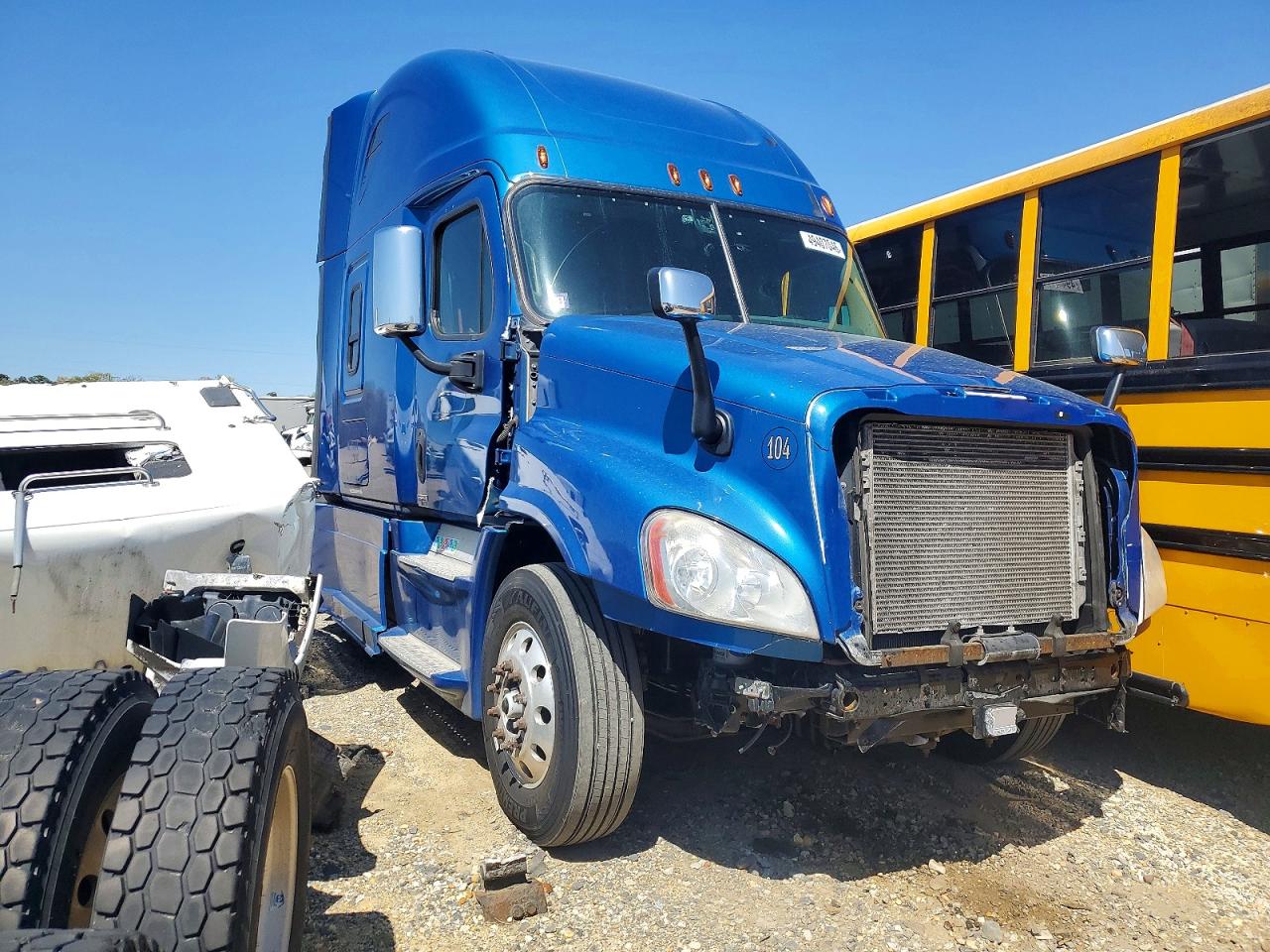 3AKJGLDRXHSHZ6499 · 2017 FREIGHTLINER CASCADIA 125