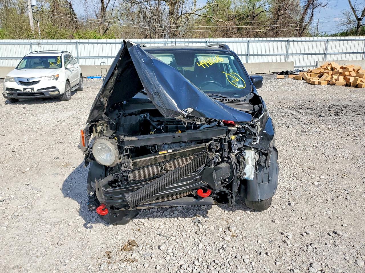 ZACCJBCB3JPH97648 · 2018 JEEP RENEGADE · 5/12