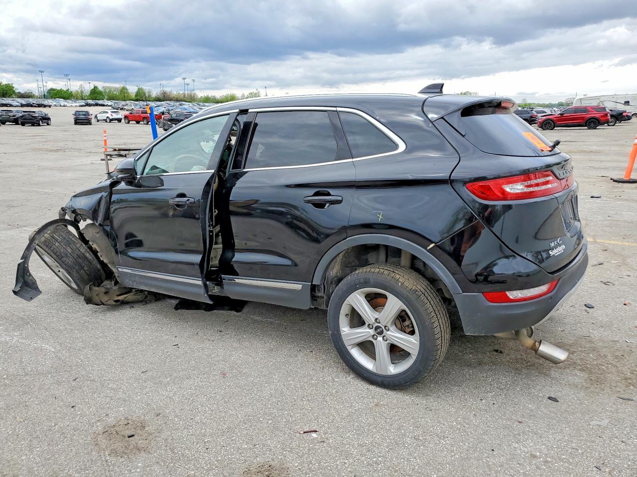 5LMCJ1C99HUL57216 · 2017 LINCOLN MKC · 2/13