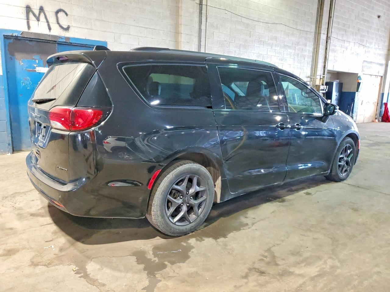 2C4RC1GG3LR290414 · 2020 CHRYSLER PACIFICA · 3/13