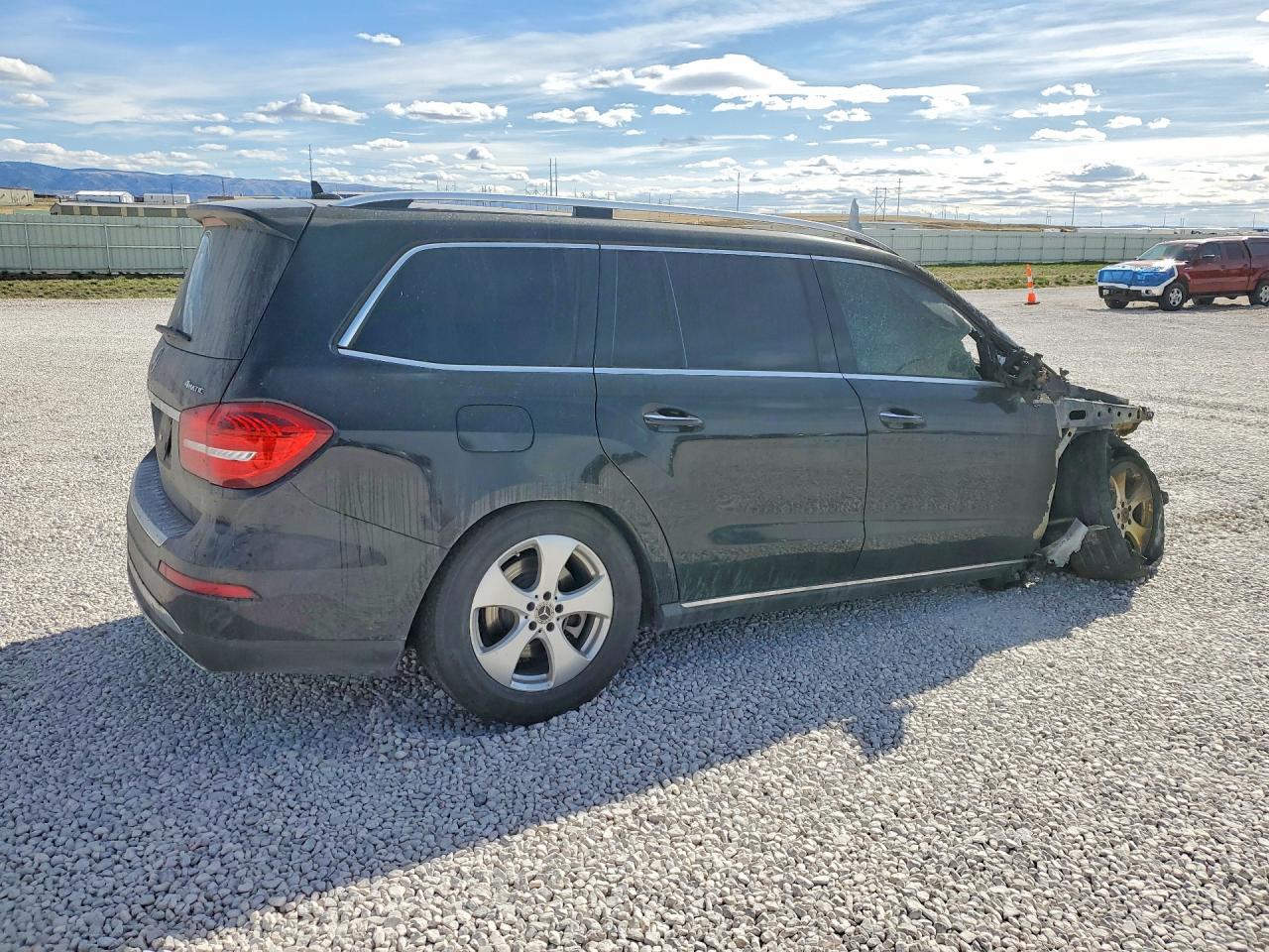 4JGDF6EE2KB219715 · 2019 MERCEDES-BENZ GLS · 3/13