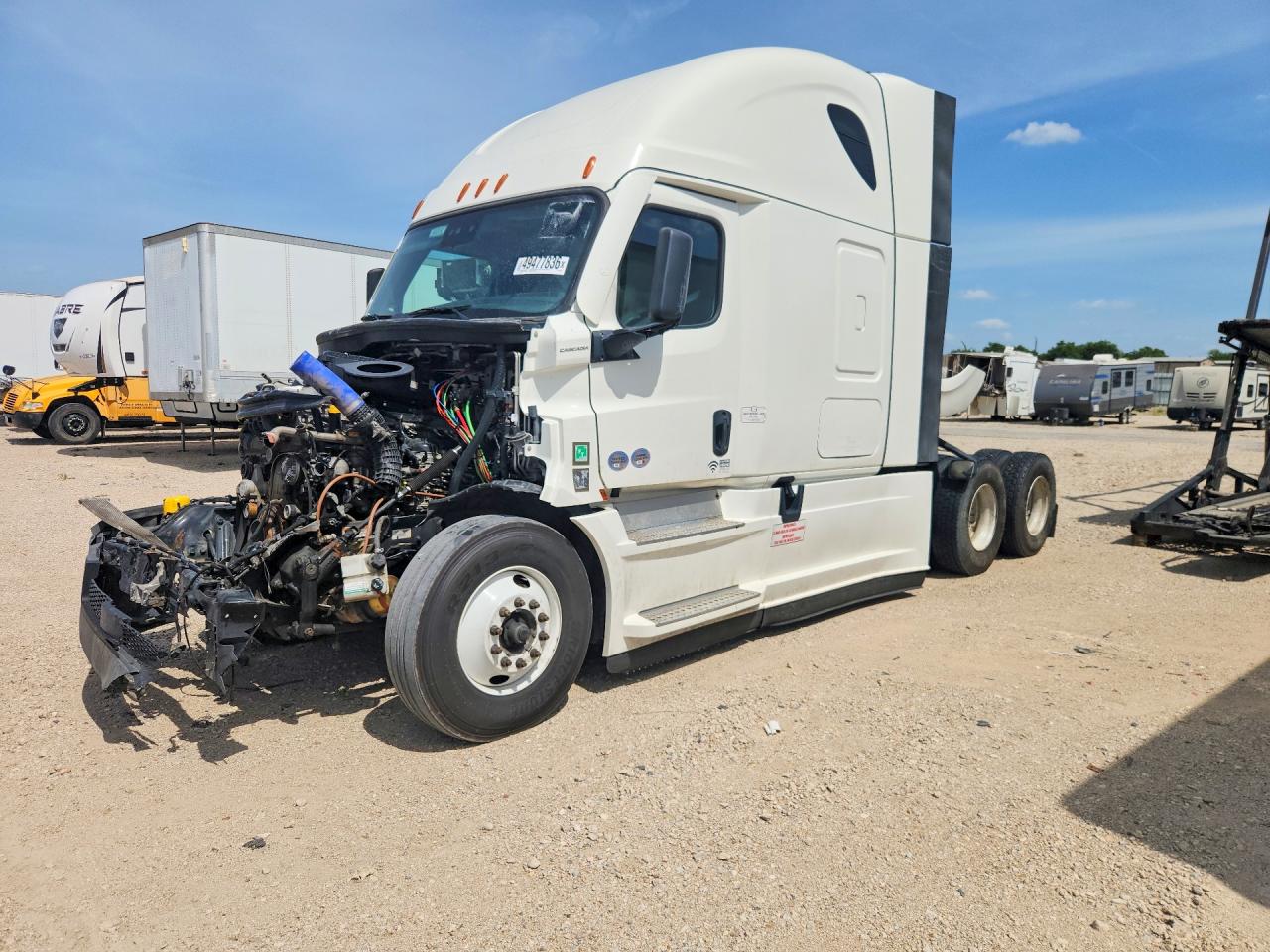 3AKJHHDR6PSNS6899 · 2023 FREIGHTLINER CASCADIA 126