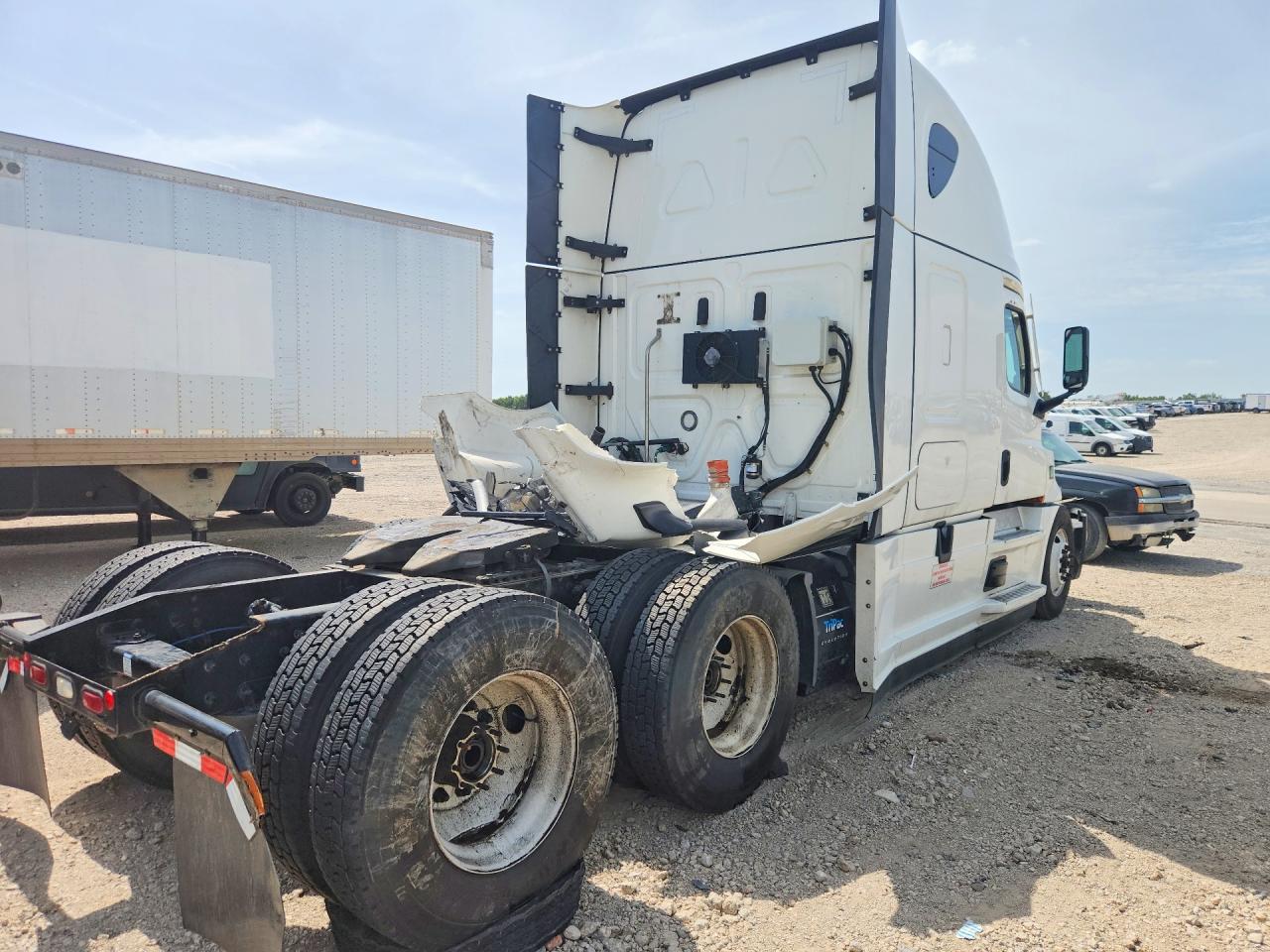 3AKJHHDR6PSNS6899 · 2023 FREIGHTLINER CASCADIA 126 · 3/14