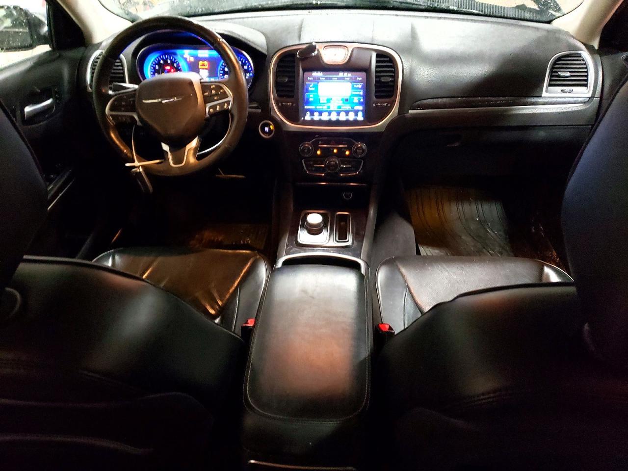 2C3CCAKG2GH296332 · 2016 CHRYSLER 300C · 8/13
