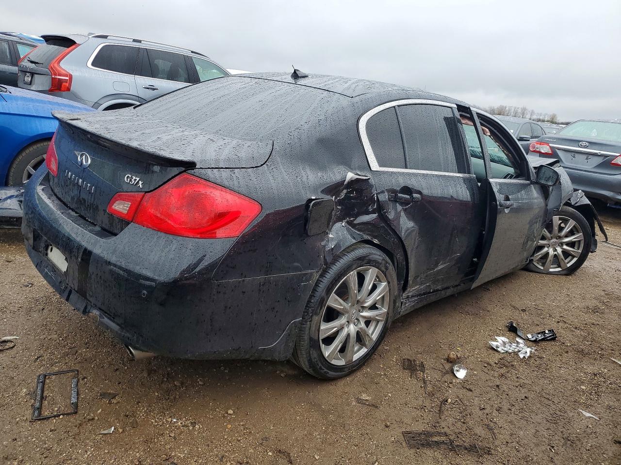 JN1CV6AR2BM407332 · 2011 INFINITI G37 SEDAN · 3/12