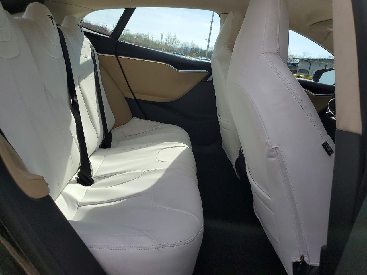 5YJSA1H13EFP51188 · 2014 TESLA MODEL S · 10/12