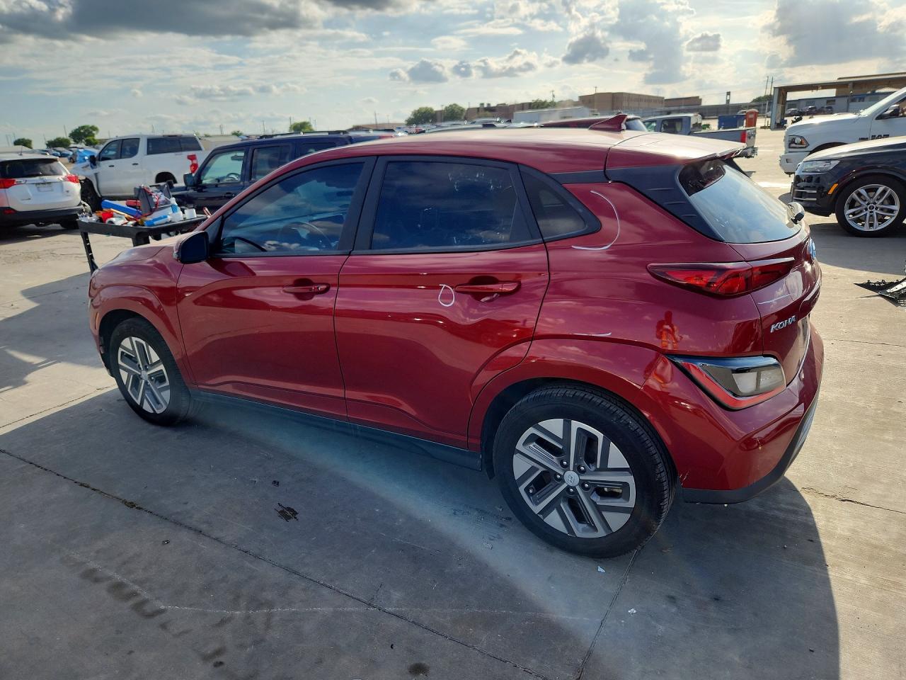 KM8K23AG0PU184497 · 2023 HYUNDAI KONA · 2/12