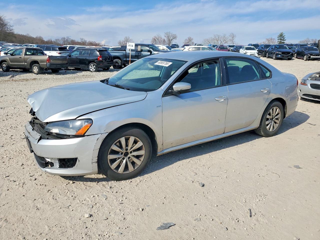 1VWAT7A36FC031447 · 2015 VOLKSWAGEN PASSAT