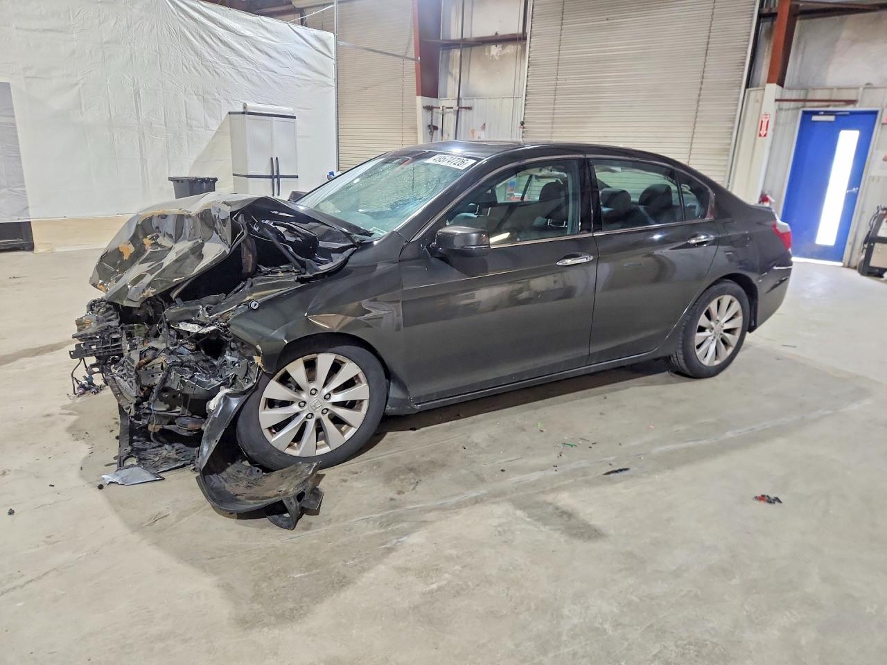 1HGCR3F85DA044532 · 2013 HONDA ACCORD