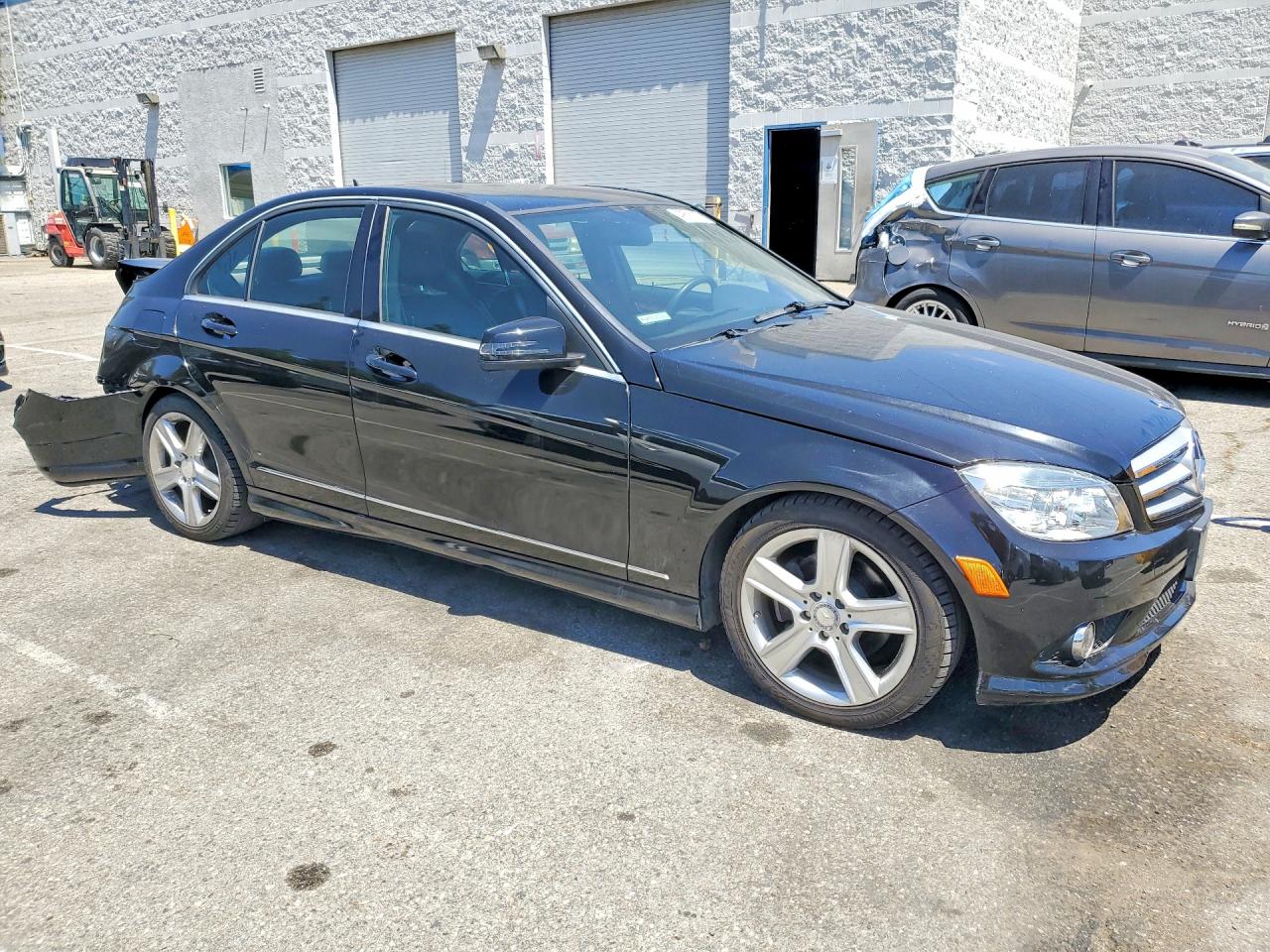 WDDGF5EB9AF496182 · 2010 MERCEDES-BENZ C · 4/12