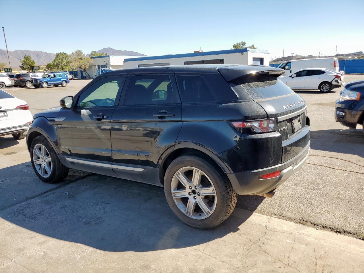 SALVR2BG6FH976725 · 2015 LAND ROVER RANGE ROVER EVOQUE · 2/13